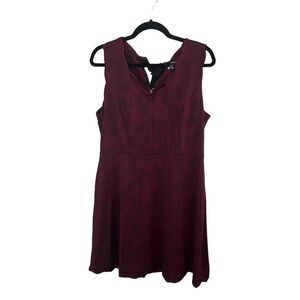 41 Hawthorn Women's Aiyanna Scallop Detail Bow Back Knit Dress Burgundy Size XL